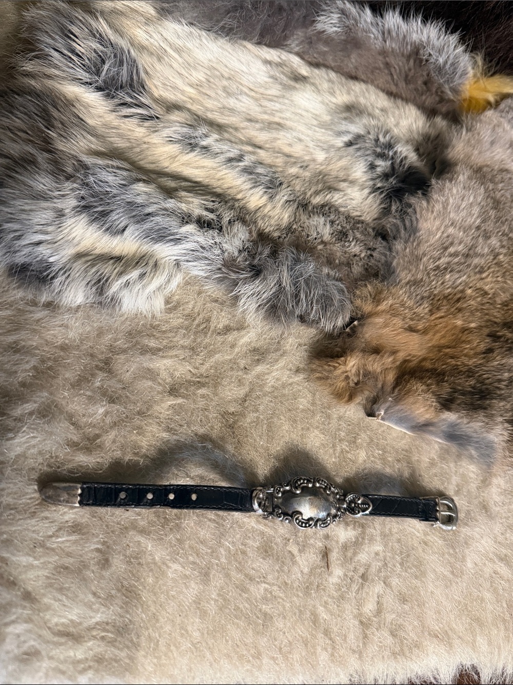 Women's Black Leather Bracelet with Ornate Silver Accent (3975)